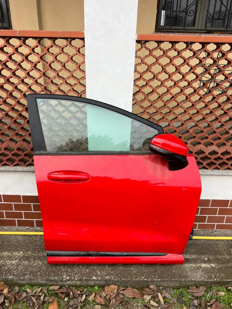 Porta ford puma anteriore dx