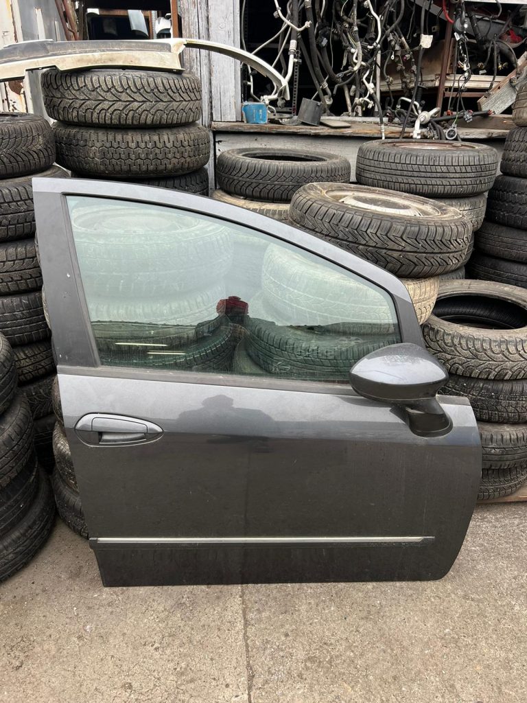 porta anteriore dx fiat punto anno 2010