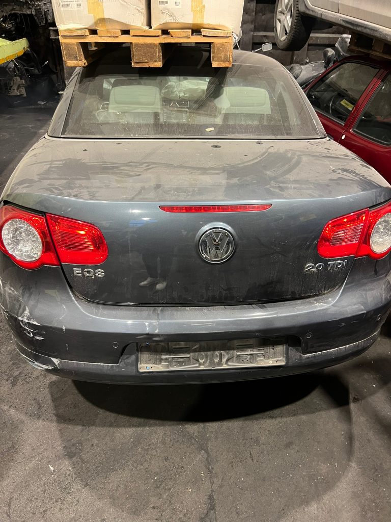 portellone e paraurti volkswagen Eos