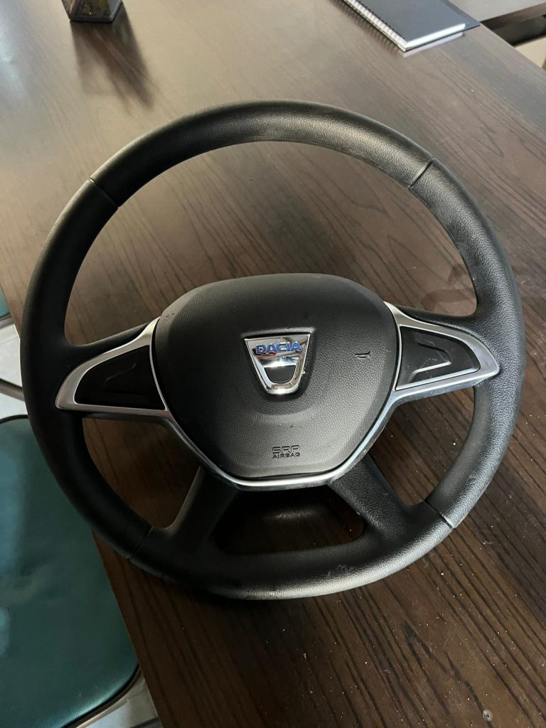 volante Dacia Duster