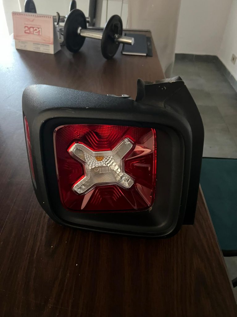fanalino posteriore jeep renegade