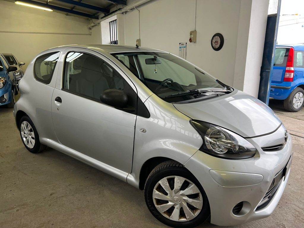 TOYOTA AYGO ANNO 2014